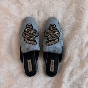 Steve Madden Hyde Gray Velvet Rhinestone Loafer Slides Womens sz 10